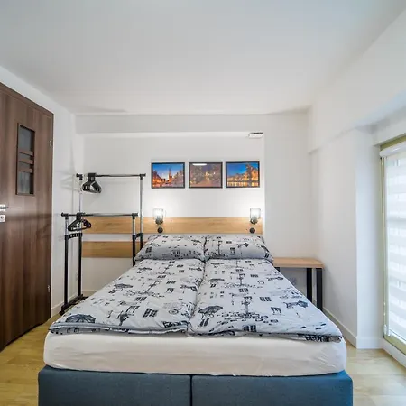 Be In Apartments- Old Town- Ogarna 107 شقة *